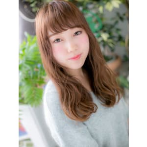 斜めバングが大人かわいい♪ヌーディロング