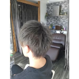 スパイキーグレイパール - hair de Lilian【ヘアドゥリリアン】掲載中