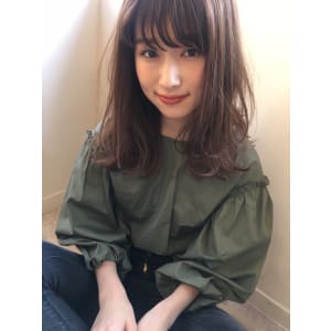 外ハネナチュラルカールセミミディ