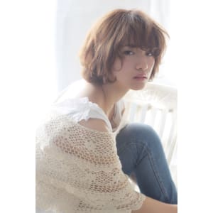 【bouquet】セミカールでみせる小顔ショート