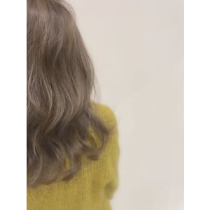 ヘルシーミディアム - Foria～ hair & eyerush【フォリア】掲載中