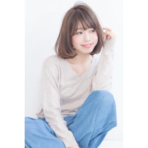 ツヤ感あるワンカール簡単スタイリングボブ AKI-264