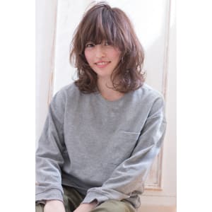 ゆるふわで柔らかく見せるレイヤースタイル AKI-266