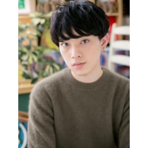 ナチュラルな束感◎黒髪マッシュ