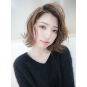 可愛さ倍増し☆ゆるハネ小顔ショート