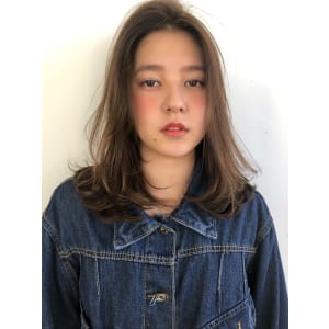 フェミニンロブ　ホワイティアッシュ