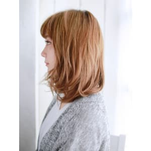 外ハネミックスカールスタイル