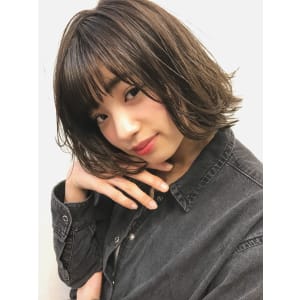 外ハネミニボブ ネイビーブラック