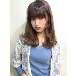 大人フェミニンなルーズパーマ