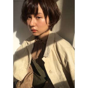 大人小顔ショートボブ