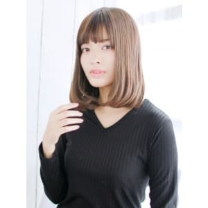 重めが可愛い内巻きワンカールボブ