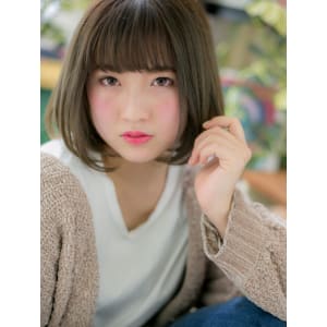 小顔ストレート大人ボブ