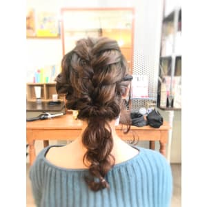 結婚式　卒業式　ヘアアレンジ