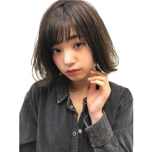 外ハネトレンドボブ