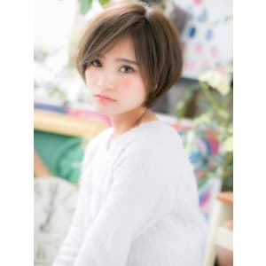 前下がりナチュラルマッシュショートボブ30代40代大人女子