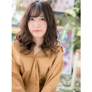 斜めバングｘボリュームカールスタイル