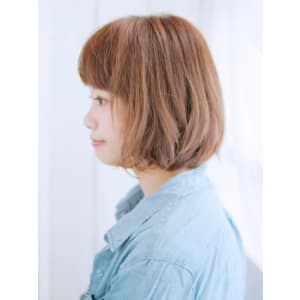 無造作ボブスタイル