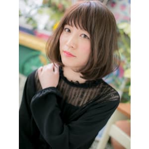 ナチュラル仕上げ＊前下がりボブ