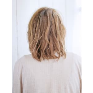 ミディアムカールヘアー
