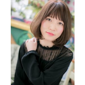 ナチュラル仕上げ＊前下がりボブ