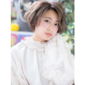 今っぽさ全開！外国人風抜け感ボブ