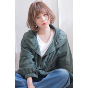 スプリングアッシュカラーのゆるふわスタイル　 AKI-288