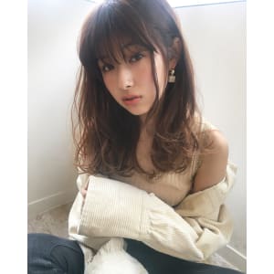 愛されフェミニンレイヤーゆるふわセミデイ