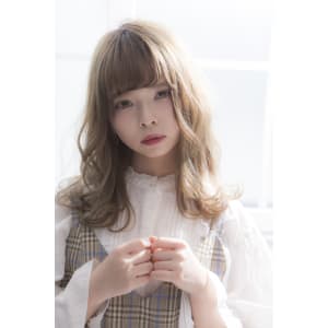 【miel hair 新宿】ミディボブは束感と透明感を狙う☆