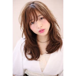 大人フェミニンゆるウエーブセミロング♪