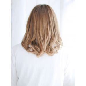 透け感たっぷりミックスカールボブ - hair make nalu 荻窪西口 白山神社参道通り店【ヘアメイクナルオギクボニシグチハクサンジンジャサンドウドオリ】掲載中