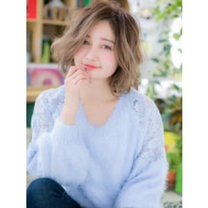 アシンメトリーでラフ＆セクシー…大人ボブ