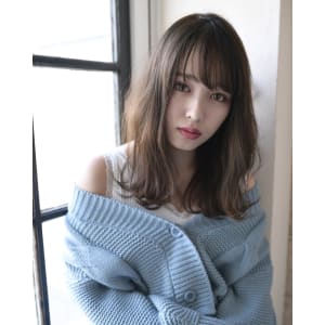 ヌーディベージュ