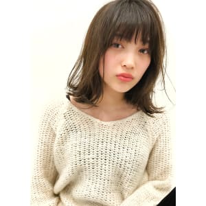 外ハネトレンド切りっぱなしボブ☆フォギーアッシュ