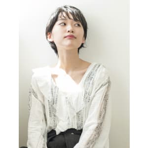 オン眉ショート