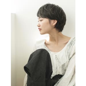 オン眉ショート