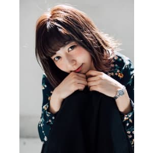 ショートバング×外はね