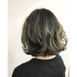 【担当：高田】外国人風グラデーション×ラフウェーブボブ