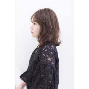 シースルーバング×くせっ毛風ボブ