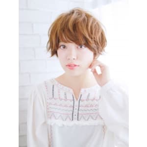 柔らかいショートミックススタイル