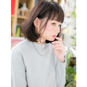  黒髪大人ボブでクラシカル気分◎
