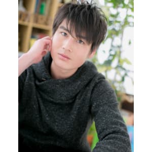 黒髪イケメンサイドパート