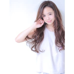 大人可愛いグレージュ×巻き髪デジタルパーマ