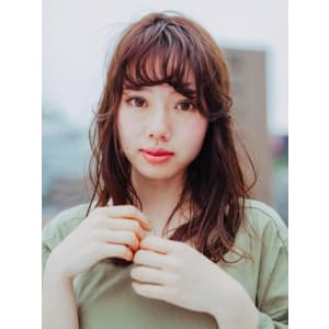 抜け感シースルーバング