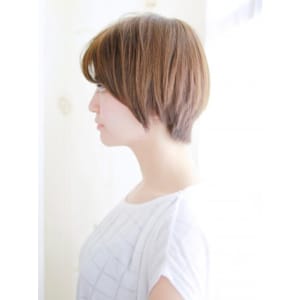 大人可愛いスッキリマッシュボブ