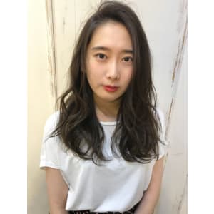 大人フェミ二ンなかきあげバングミックスパーマ
