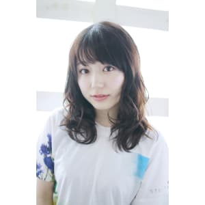大人カジュアルなゆるミックスカール - PRISM hair design【プリズム ヘアーデザイン】掲載中