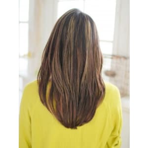 ミックスカールのルーズヘアースタイル