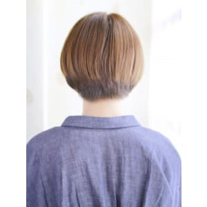 大人可愛いスッキリマッシュボブ