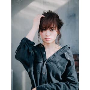 ミディアムシニヨン