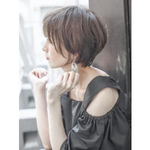 ひし形シルエットの耳かけショート【neaf 犬塚優介】